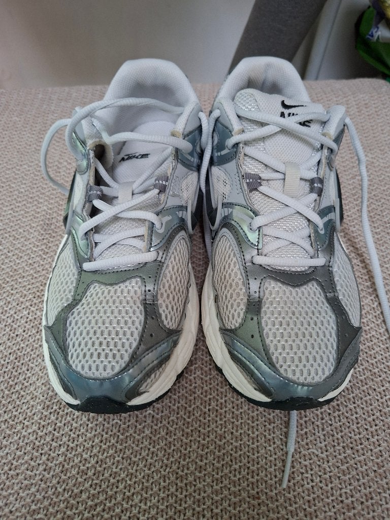 Nike V5, Nike, Ophalen of Verzenden, Gedragen, Wit