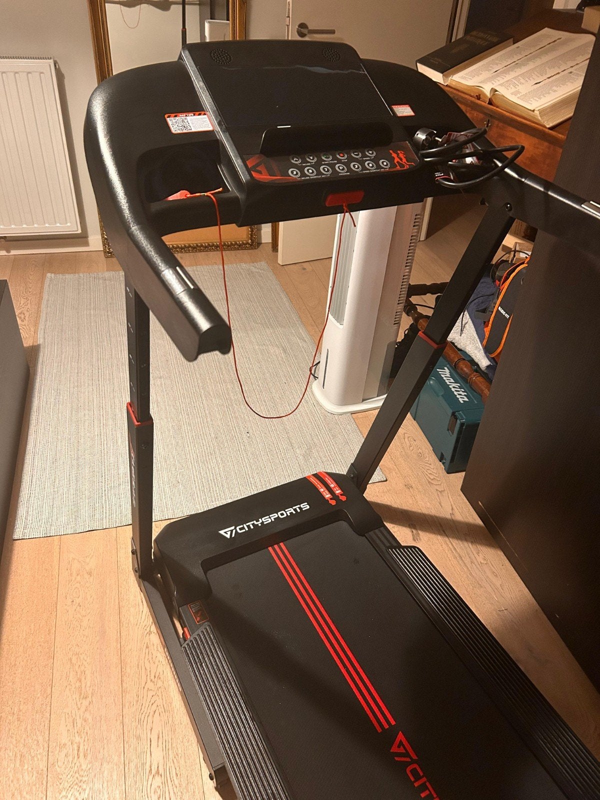 Tapis de course CITYSPORTS – État quasi neuf (Sous garantie), Sports & Fitness, Appareils de fitness, Enlèvement, Utilisé, Jambes