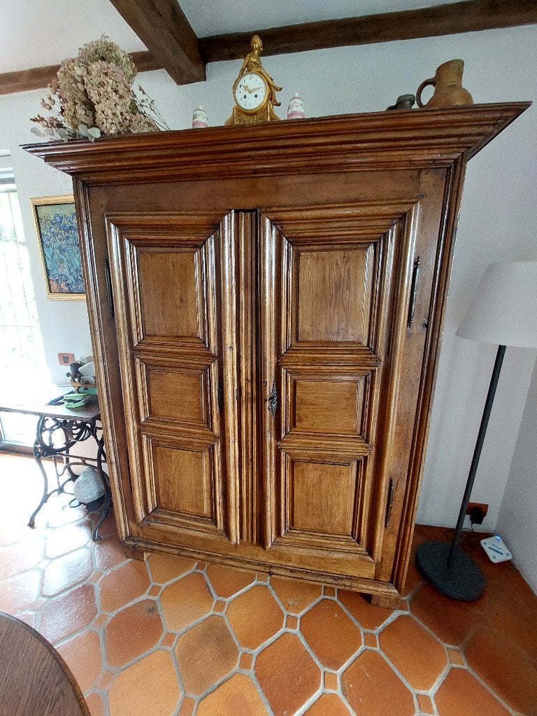 Armoire d’époque Louis XIV chêne massif  Début XVIIIe siècle, Services & Professionnels, Menuisiers & Ébénistes