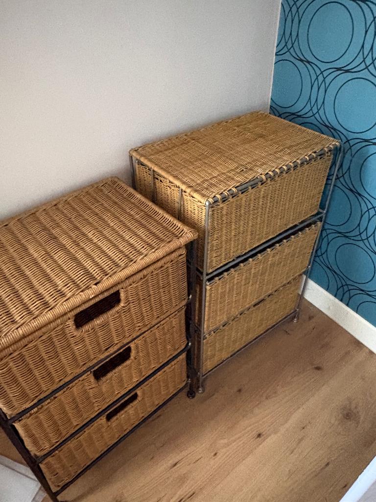 Rieten meubel met mandjes, Huis en Inrichting, Ophalen, Gebruikt, Landelijk, Minder dan 100 cm