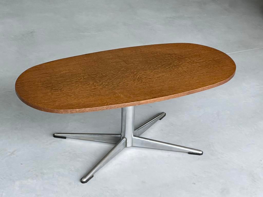 Scandinavische coffeetable, ovaal, 1960s, Ophalen