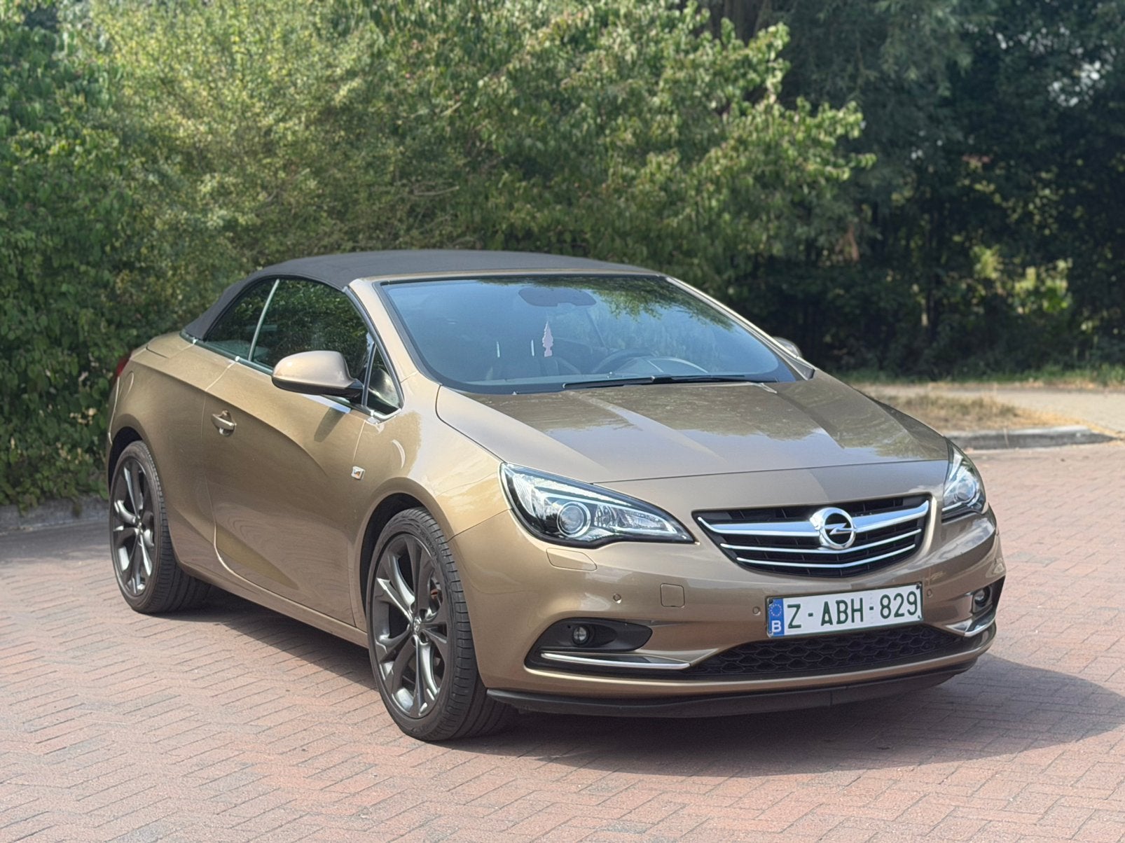 Opel cascada 2014 2.0 diesel 199.000km, Auto's, Opel, Lichtmetalen velgen, Cabriolet, Bedrijf, Diesel