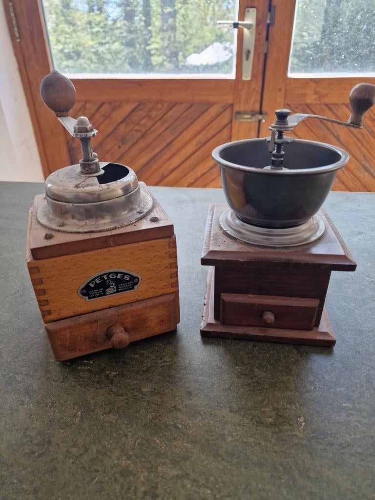 2 Moulins à café anciens, Antiquités & Art, Enlèvement