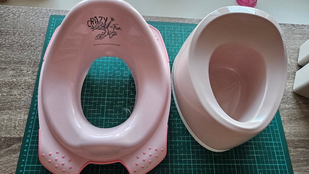 Plaspotje en hulpmiddel toilet, Kinderen en Baby's, Ophalen, Zo goed als nieuw
