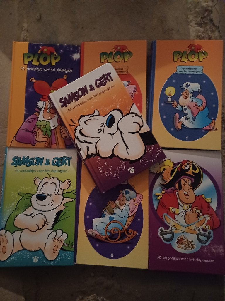 7 studio 100 boekjes, Boeken, Kinderboeken | Baby's en Peuters, Ophalen of Verzenden, Gelezen, 3 tot 4 jaar