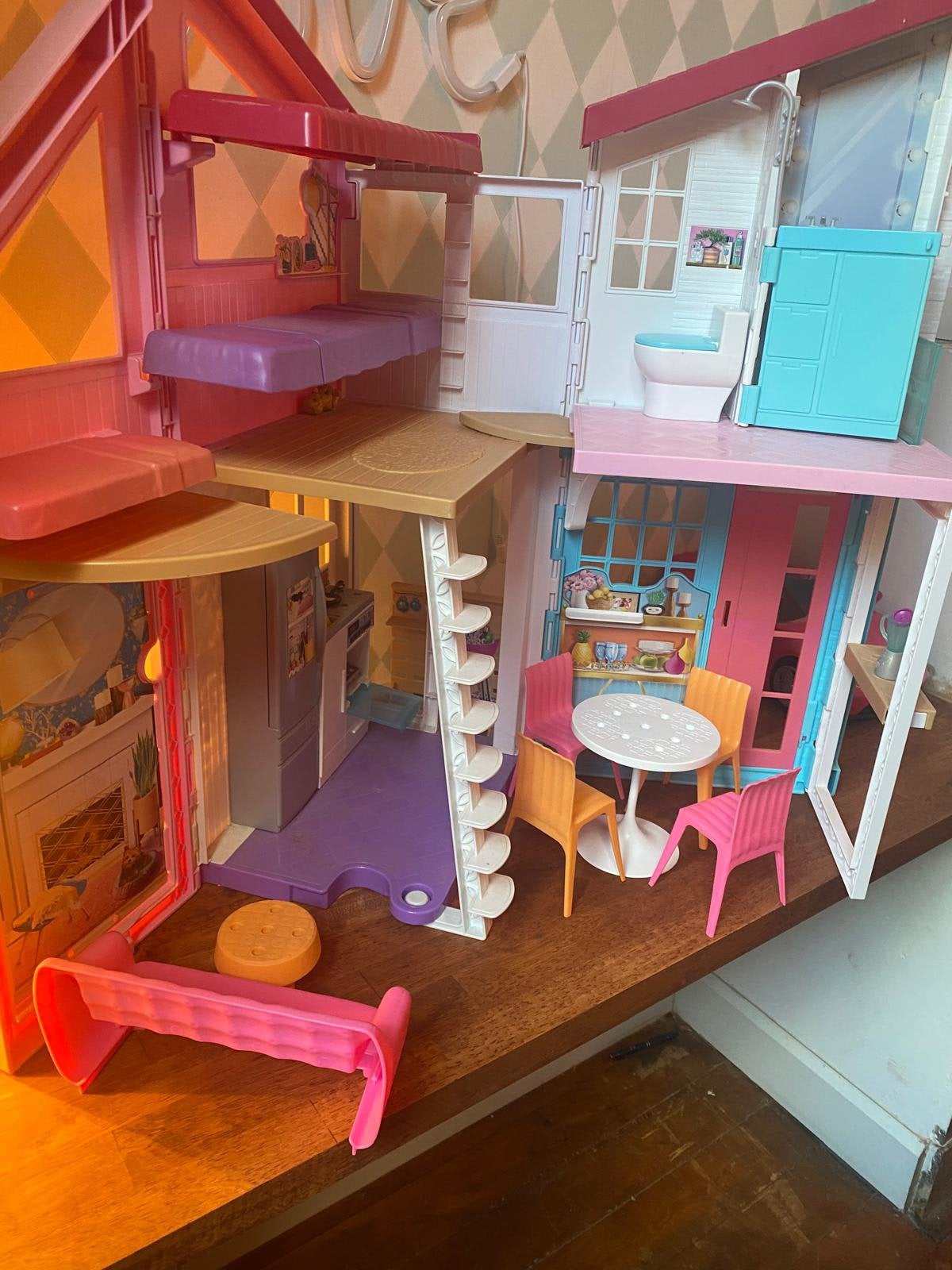 Barbie malibu house, Kinderen en Baby's, Ophalen, Gebruikt, Poppenhuis