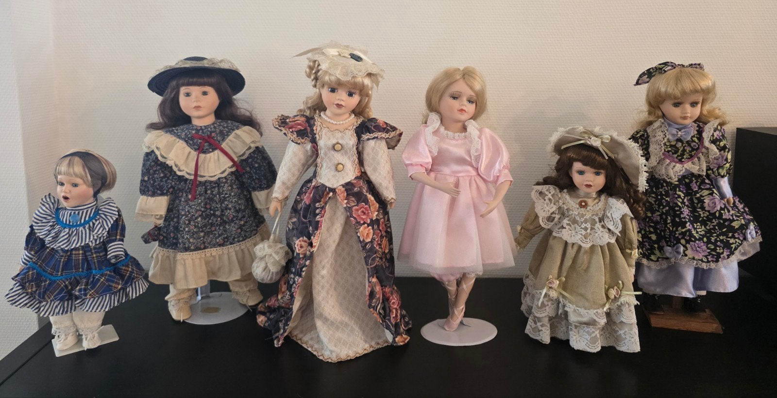 Lot de 6 poupées de collection en porcelaine – Faire offre, Collections, Poupée