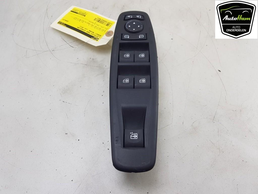 RAAMSCHAKELAAR Renault Megane III CC (EZ) (|254000002R|), Gebruikt, Renault