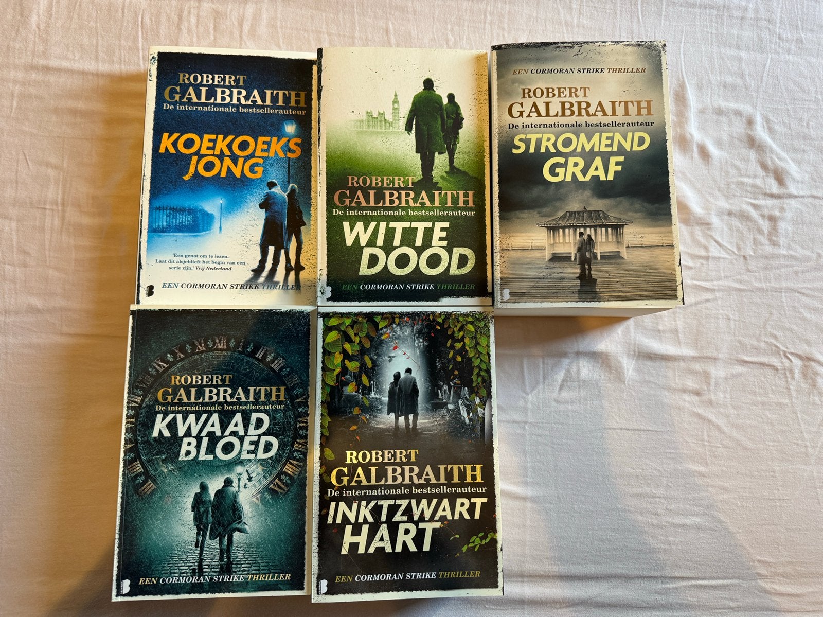 Robert Galbraith, 5 boeken, nieuwstaat, Boeken, Ophalen of Verzenden, Zo goed als nieuw