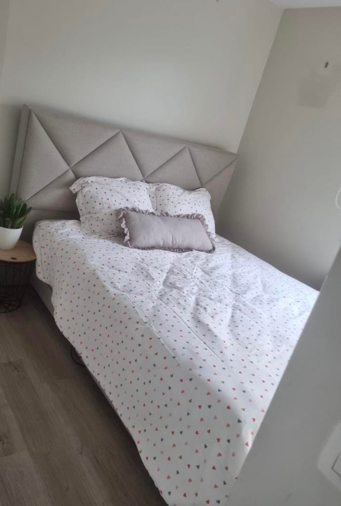 Luxe boxspring elektrisch 160x200, Huis en Inrichting, Ophalen, Overige materialen, Beige, Tweepersoons