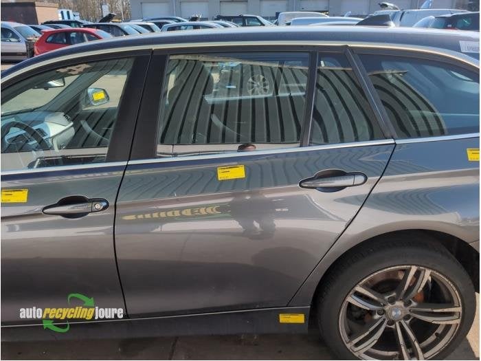Portier 4Deurs links-achter van een BMW 3-Serie (B39), Gebruikt, -, Deur, -