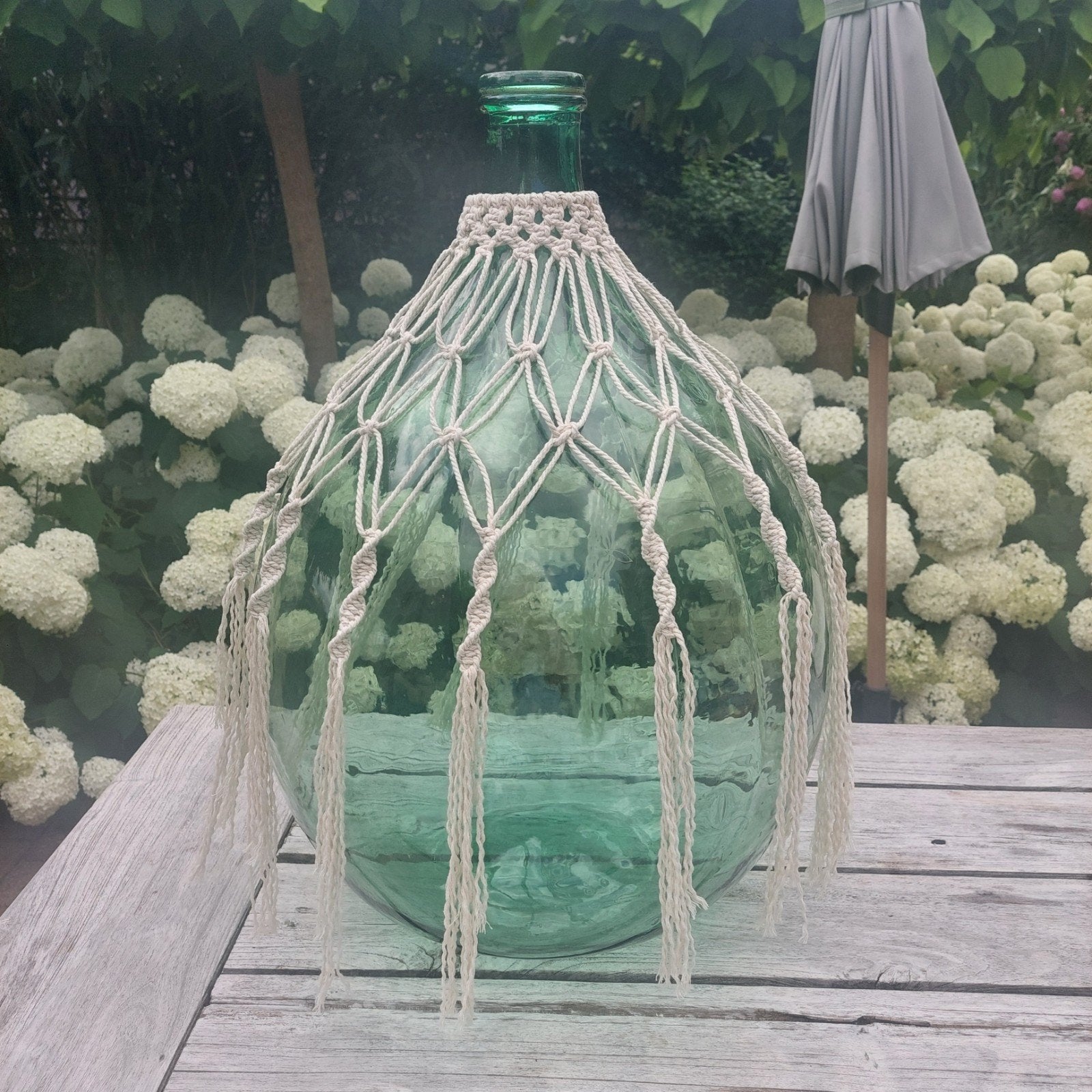macrame, Enlèvement