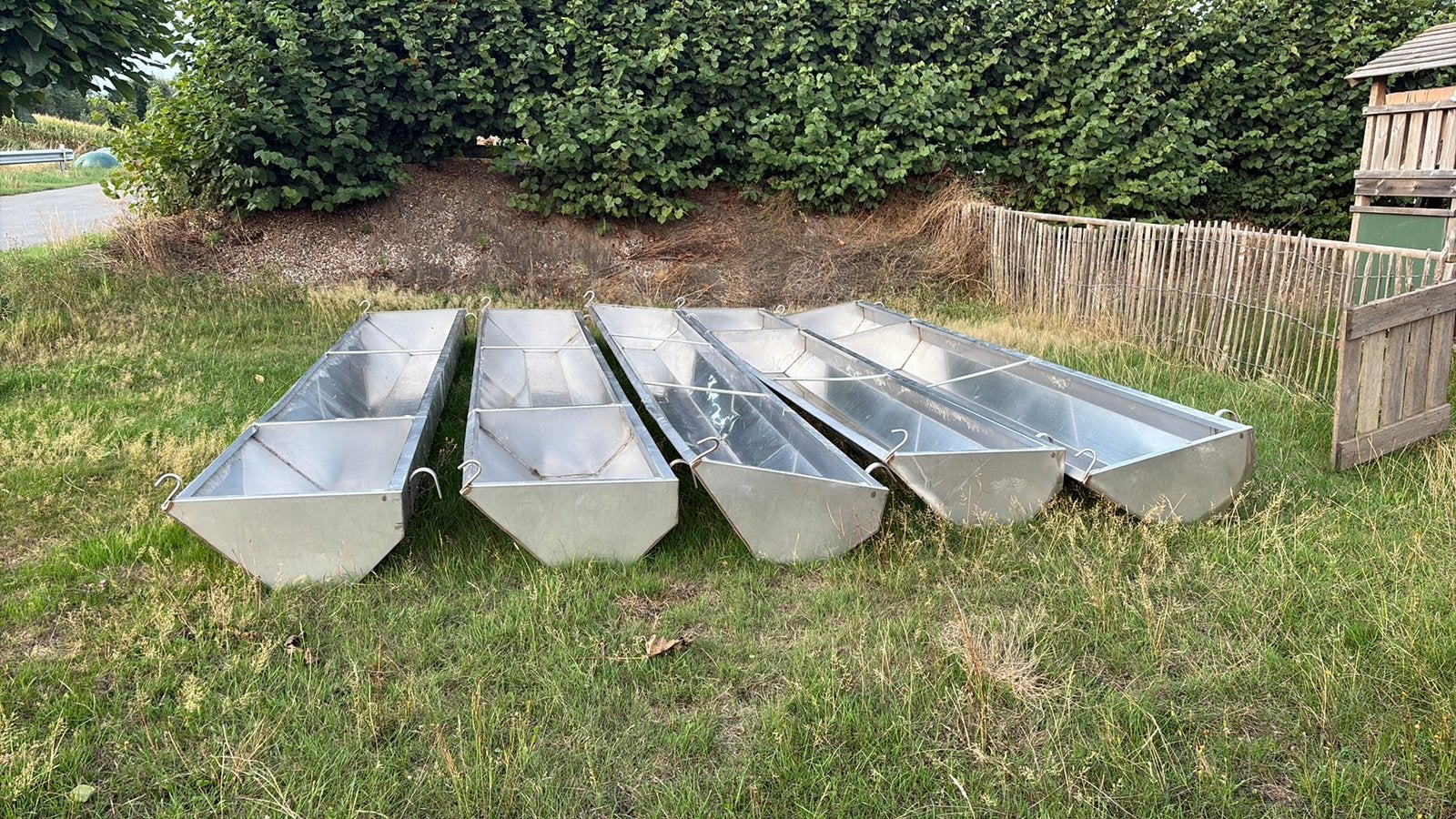 Inox voederbakken