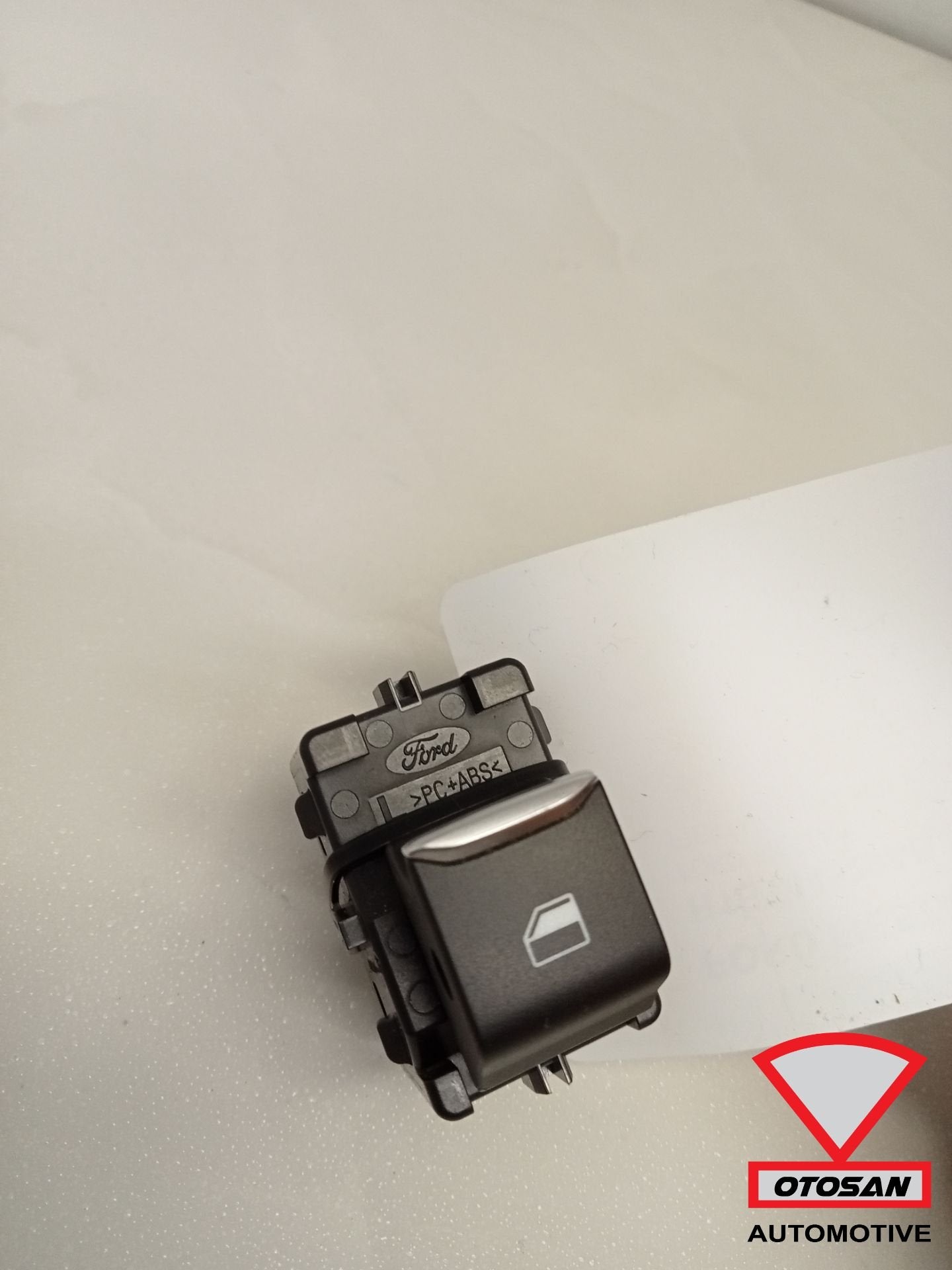 Interrupteur de vitre pour Ford Fiesta MK8 H1BT14529AB, Info@ford.com, Ford Motor Company, American Road 1
48126  Dearborn, Ford