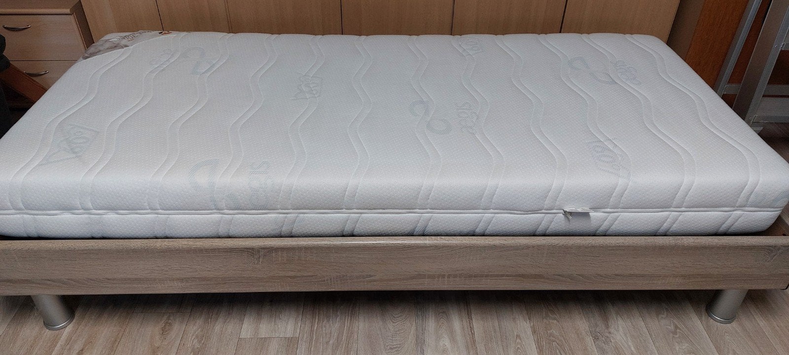 Lit + matelas + sommier à lattes - Très bon état !, Maison & Meubles, 90 cm, Enlèvement, Sommier, 200 cm