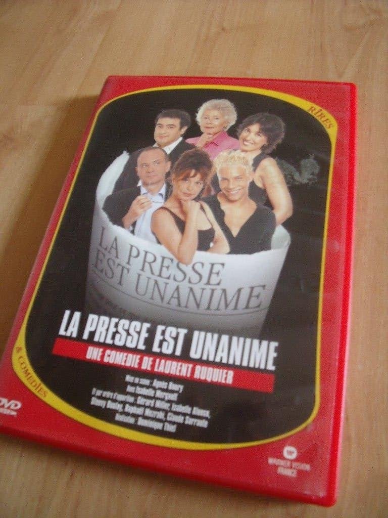 La presse est unanime (Isabelle Mergault), À partir de 6 ans, Enlèvement ou Envoi, Français, Comme neuf