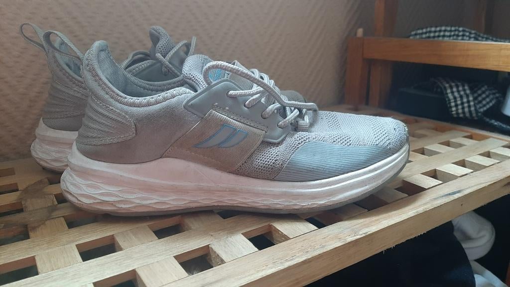 Adidas schoenen maat 33, Ophalen