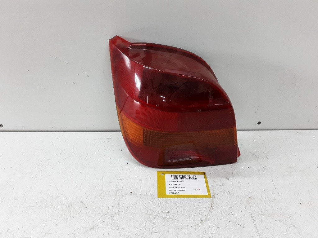 ACHTERLICHT LINKS Ford Fiesta 3 (01-1989/12-1996), Auto-onderdelen, Gebruikt, Mevr. I. Hauben, Ford, Rue de l'Espoir 34 34
4030  GRIVEGNÉE, BE