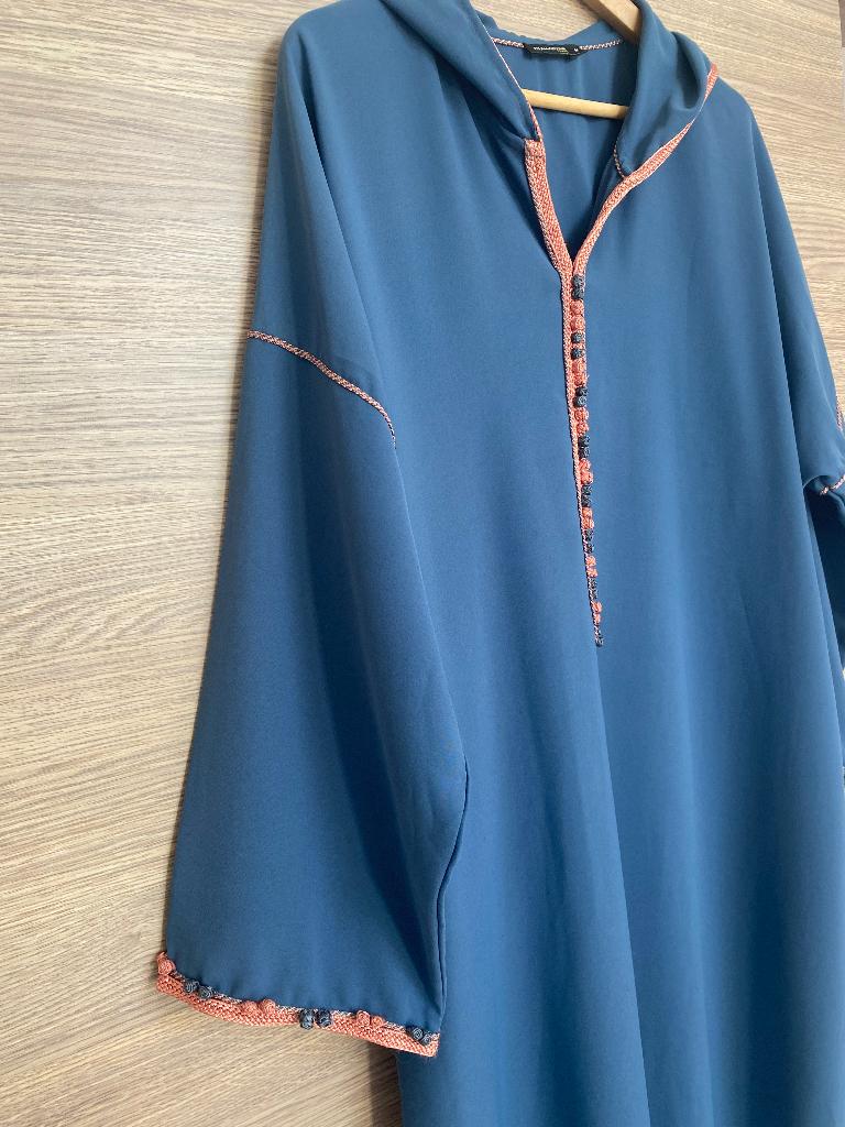 Jellaba femme Diamantine M, Taille 38/40 (M), Comme neuf, Enlèvement, Bleu