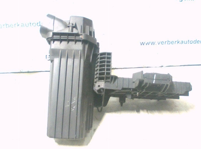 BOITIER FILTRE À AIR Peugeot 407 (6C / J) (01-2005/03-2011), Kontakt-peugeot@peugeot.com, Utilisé, Peugeot Deutschland GmbH, Bahnhofsplatz
65423  Rüsselsheim, DE