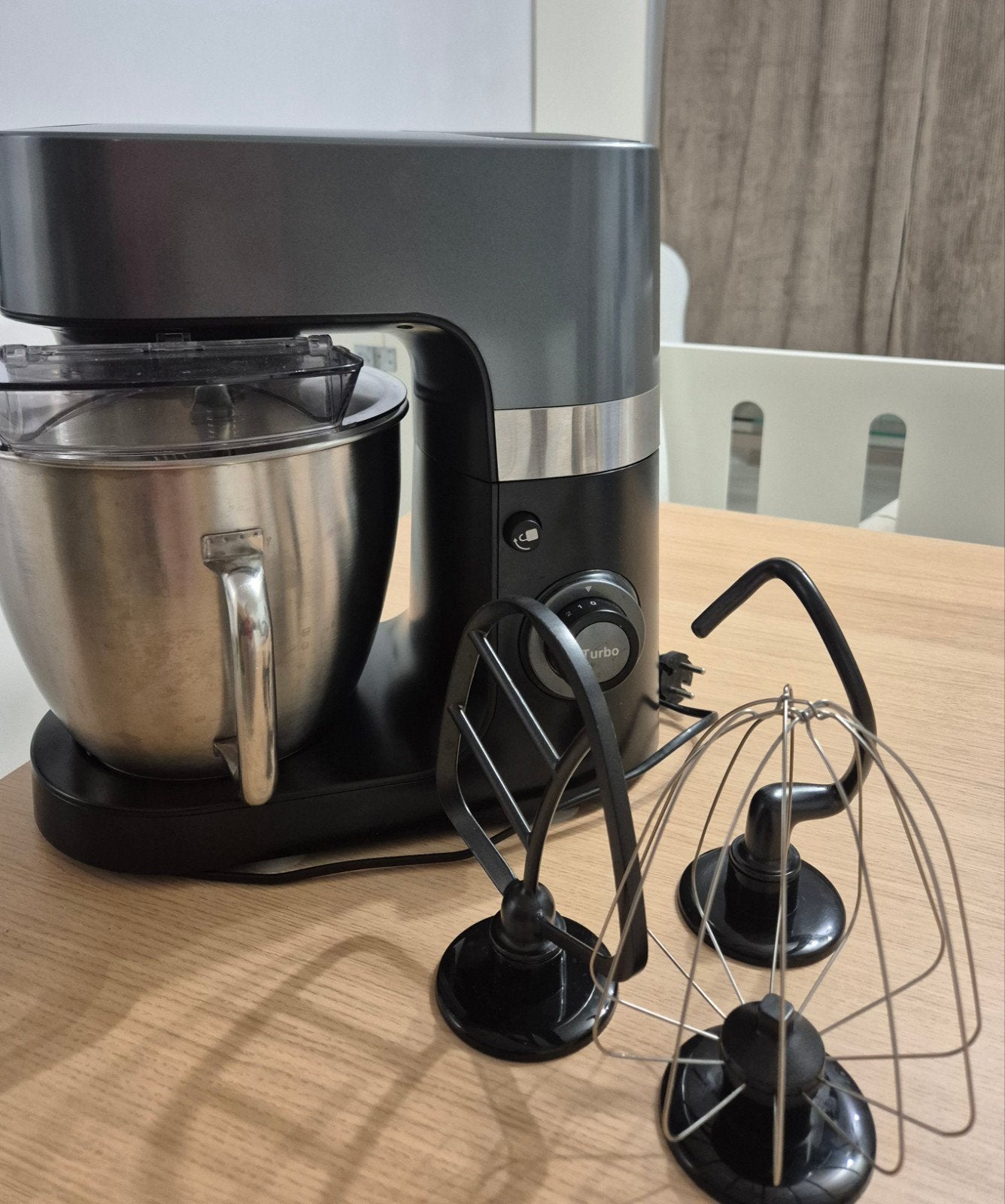 Robot de cuisine/pâtissier SilverCrest + accessoires, Electroménager, Enlèvement, Utilisé