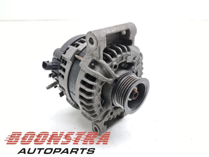 Dynamo van een Opel Astra (Astra K 15-), Gebruikt, -, -, Opel