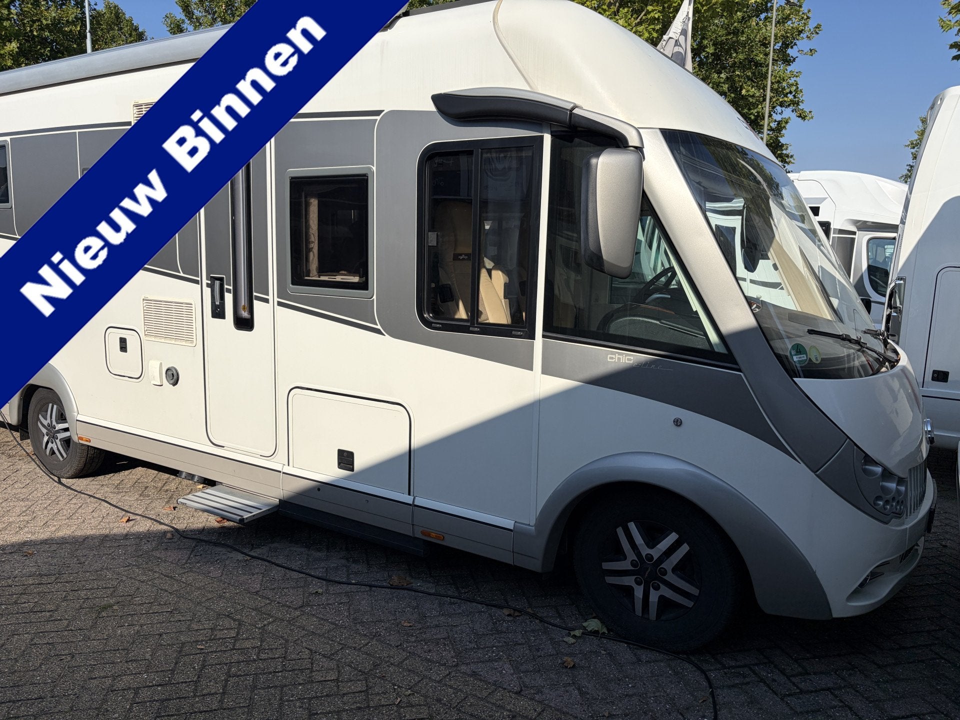 Carthago CHIC E-LINE I 51 QB Queensbed Hefbed Levelsysteem a, Galliersweg 39
5349AT  OSS, NL, 7 tot 8 meter, Diesel, Carthago