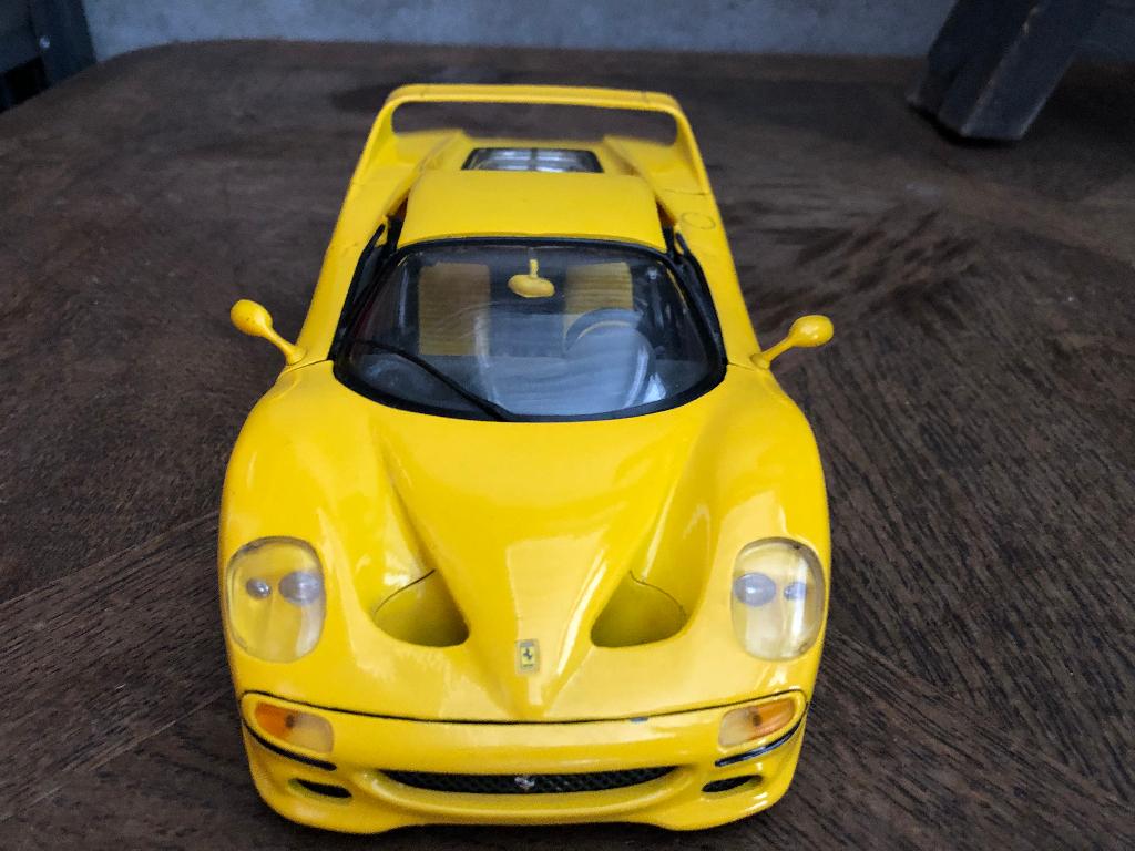 Ferrari F50 1/18 Maisto, Enlèvement ou Envoi, Comme neuf, Voiture, Maisto