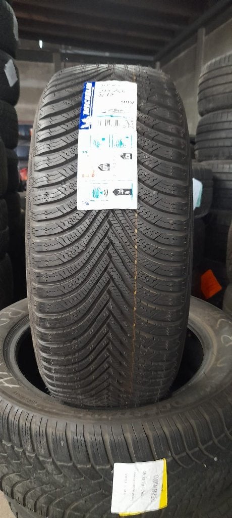 Grote Partij 2dehands Banden - 260 Banden - R15 t.e.m. R21, Auto-onderdelen, Banden en Velgen, Banden en Velgen, All Season, 15 inch