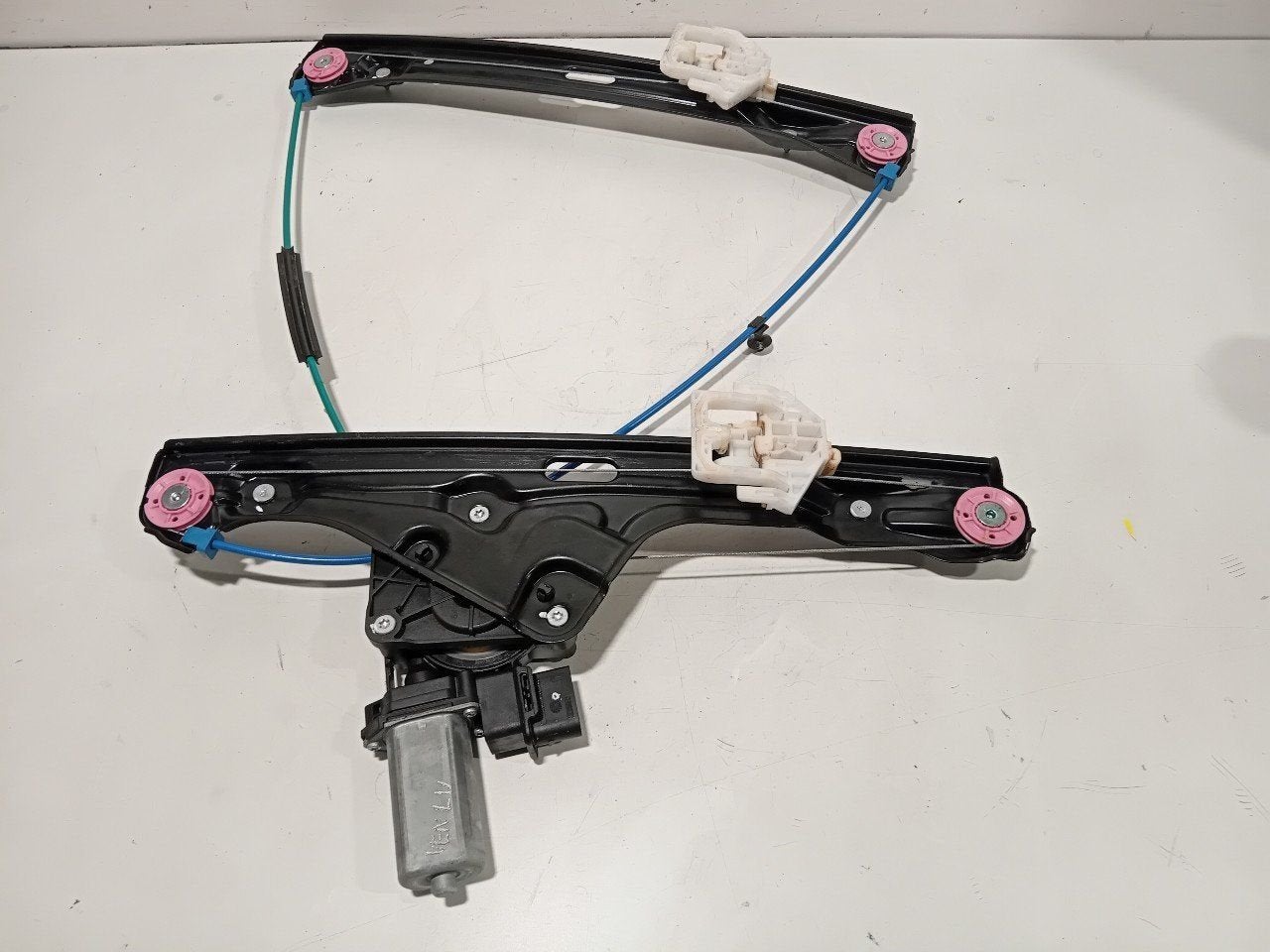 Raammechaniek elektrisch links voor Mini Mini, Onderdelen@venauto.nl, Van der Ven Autorecycling B.V., Ettenseweg 76, 4706 PB Roosendaal, The Netherlands