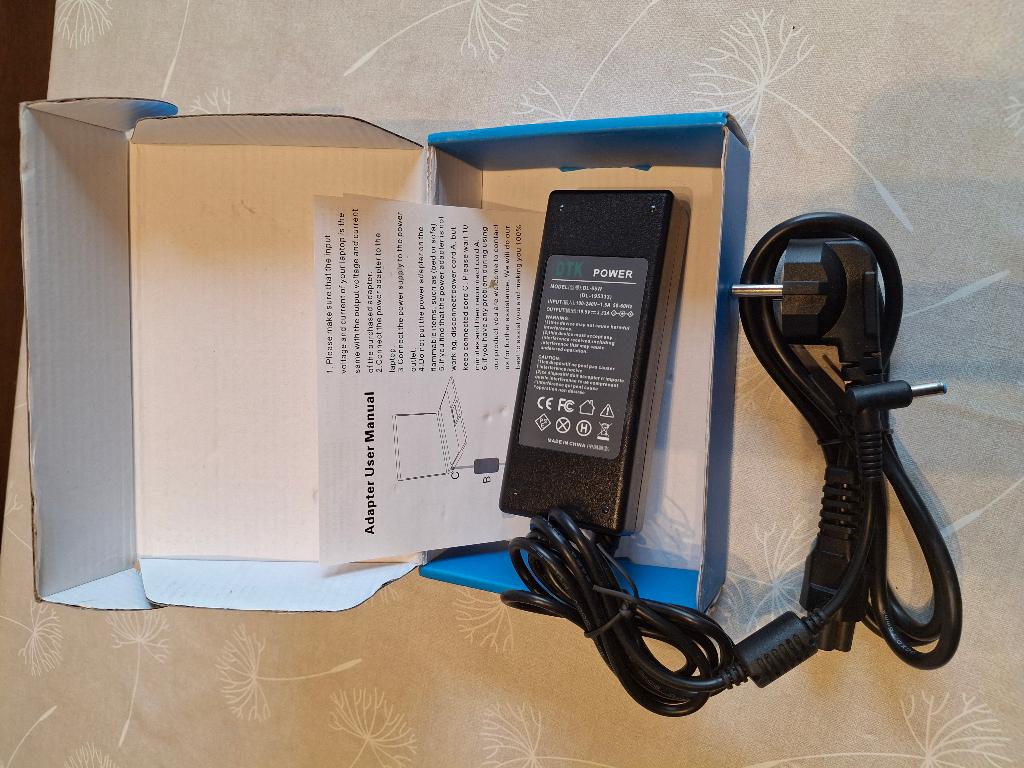 Lader voor LAPTOP 19,5 volt   NIEUW   DTK, Computers en Software, Accu's en Batterijen, Ophalen, Nieuw, DTK