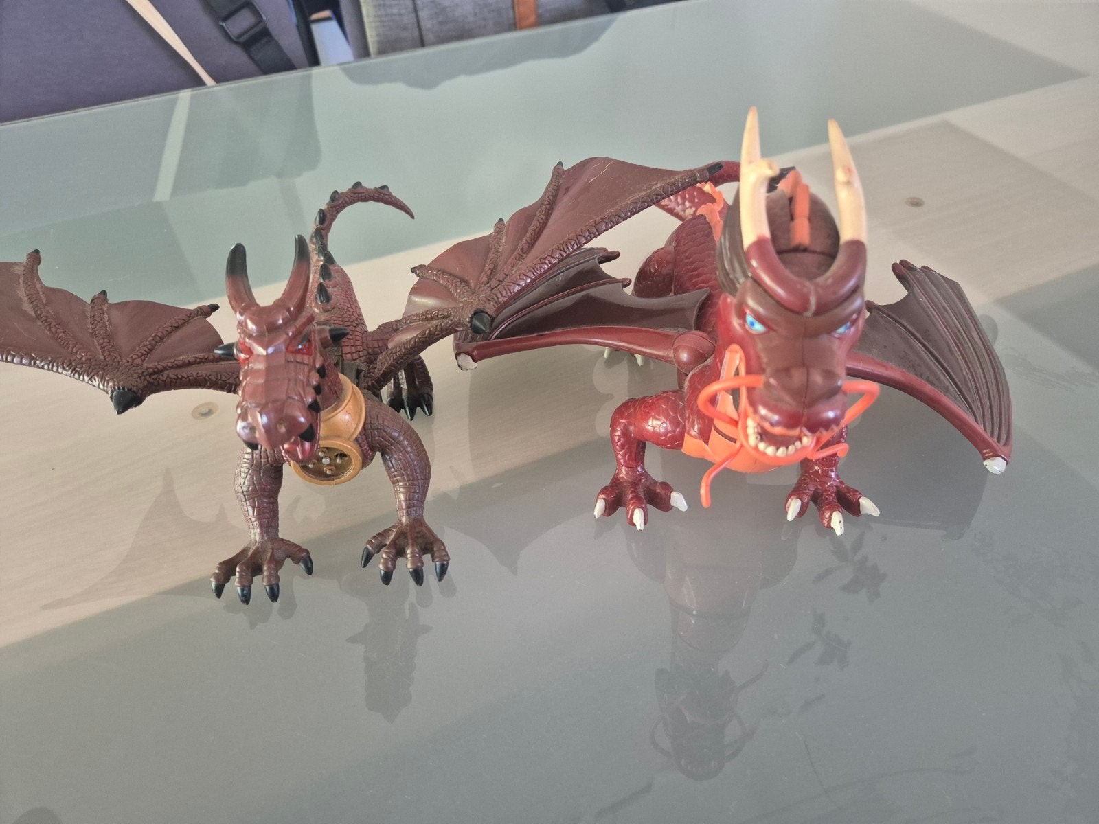 2 mooie draken, Verzamelen, Ophalen