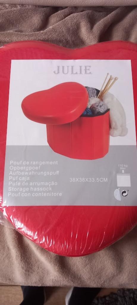 Opbergpoef Julie in de vorm van een hartje. Nieuw., Minder dan 50 cm, Nieuw, Minder dan 50 cm, Ophalen of Verzenden