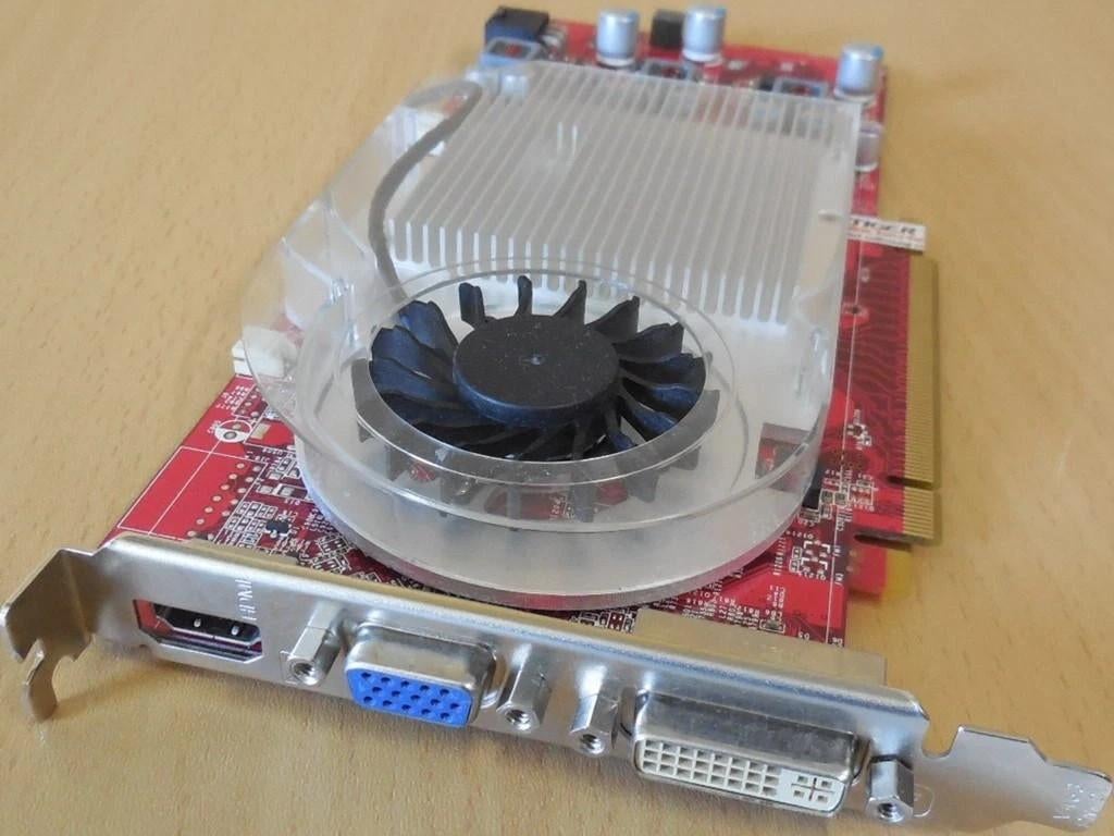 MSI MS-V127 GeForce GT140 PCIe 512 Mo GDDR3 DVI VGA HDMI, HDMI, PCI Express 2, Utilisé, Nvidia