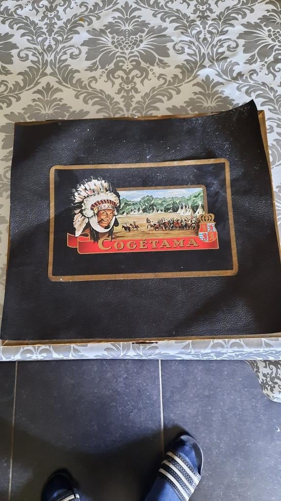 Cogétama sigarenkist . 33 cm x 29,5 cm . Zonder sigaren !, Collections, Marques & Objets publicitaires, Enlèvement ou Envoi, Utilisé