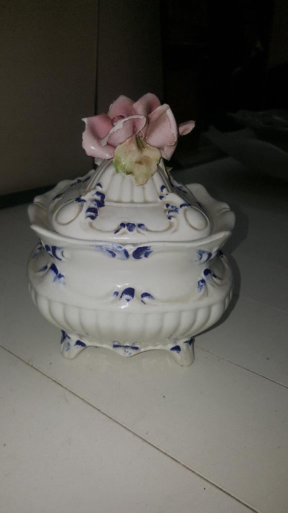 Bonbonniere van aardewerk uit 1960, Antiek en Kunst, Ophalen of Verzenden