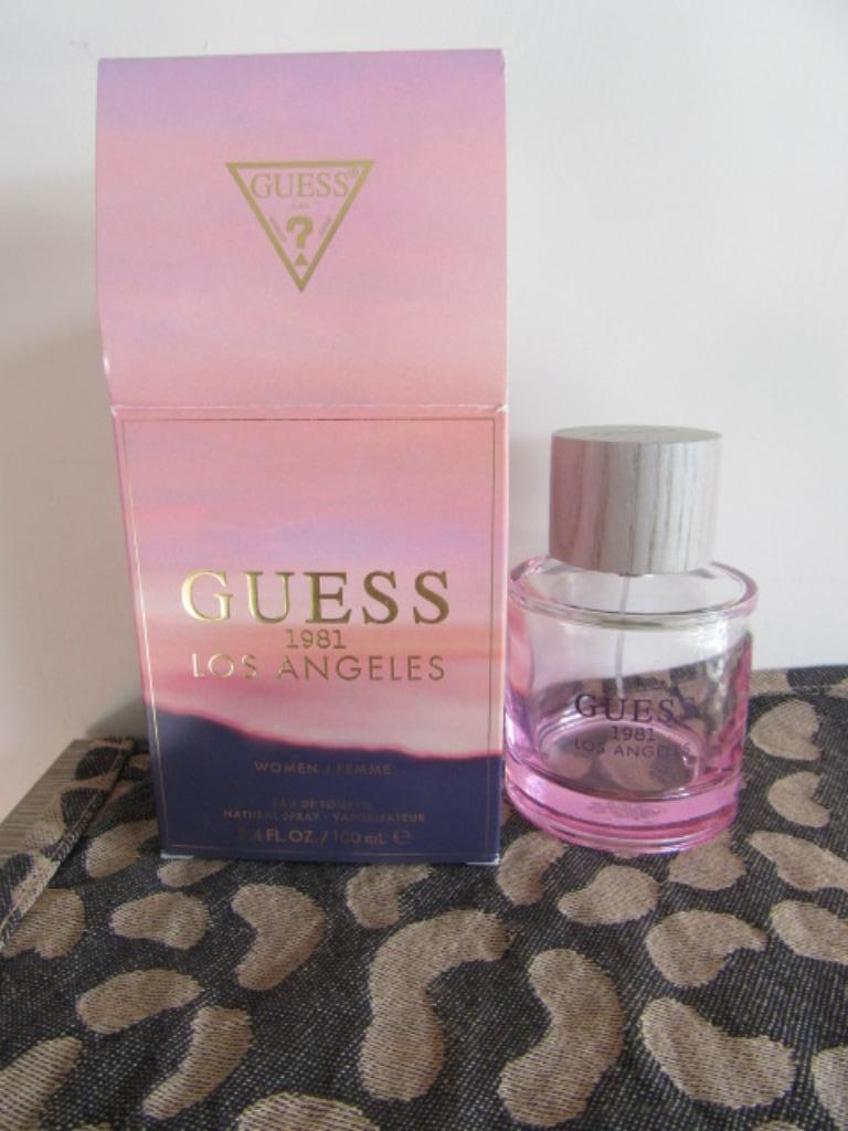 Leeg parfumflesje Guess met doosje - parfum, Ophalen of Verzenden, Gebruikt, Parfumfles