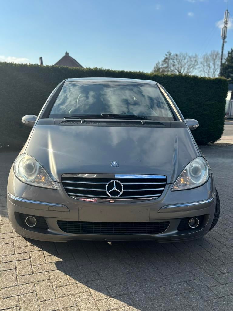 Mercedes a150 benzine lpg automaat airco 2005 190.000km, Auto's, 1498 cc, Zwart, 4 cilinders, Leder en Stof
