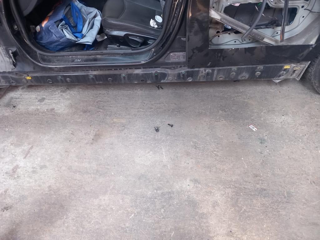 LINKER zijskirt BMW E90 4 deurs  Sedan, Auto-onderdelen, Ophalen, Gebruikt, Links, Spatbord