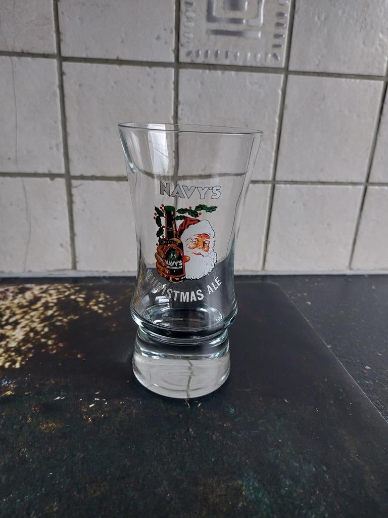 Verre à bière Navy S Christmas Ale, Collections, Enlèvement ou Envoi, Comme neuf, Verre à bière