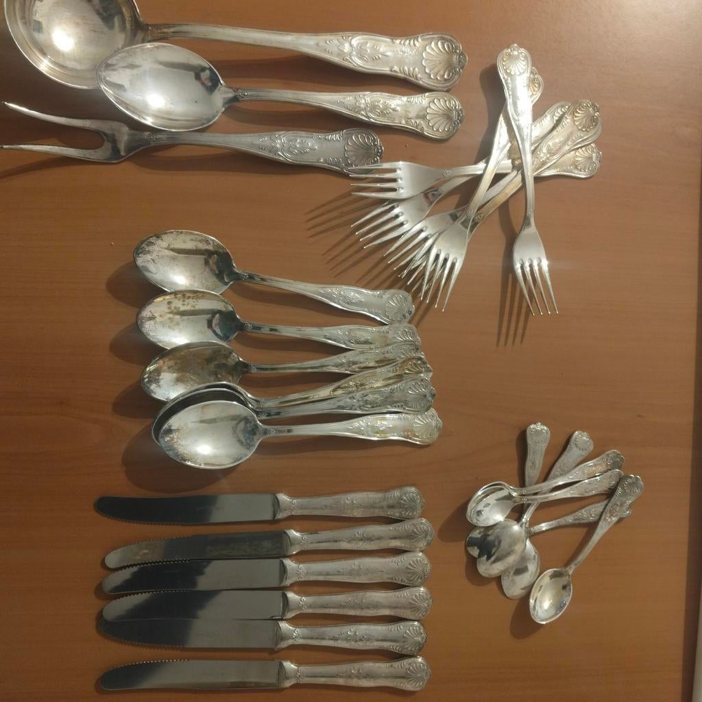 Ensemble de Couverts ménagère
