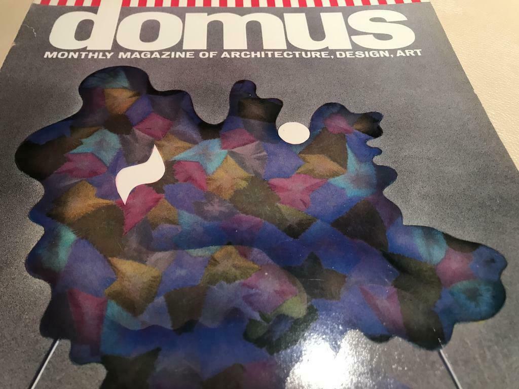 Domus Mobili 80pag avec Branzi Alchymia Castiglioni Castelli, Enlèvement ou Envoi, Comme neuf, Autres sujets/thèmes