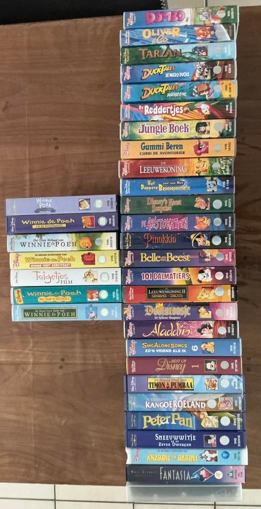 34 DISNEY VHS VIDEO CASSETTES, CD & DVD, VHS | Enfants & Jeunesse, Enlèvement, Comme neuf