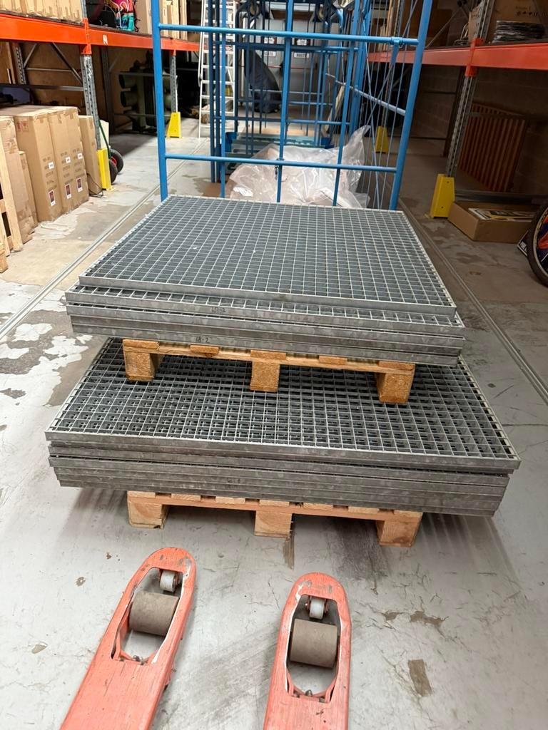 Caillebotis galvanisé à chaud lot 17 m2, Enlèvement, Comme neuf