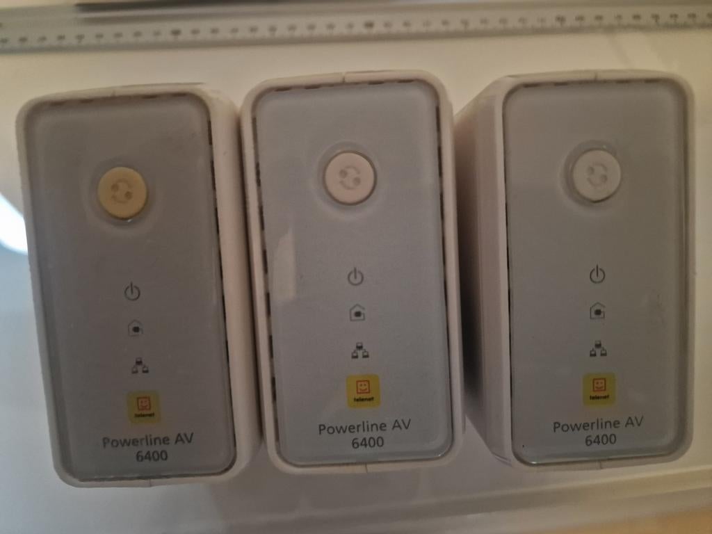 Telenet powerliners, wifi versterker, Ophalen, Zo goed als nieuw