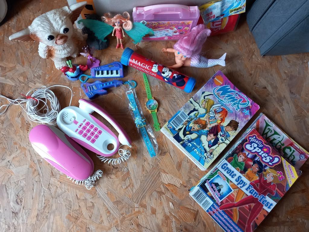 Klein speelgoed, popjes, telefoon, stempels, strips, Ophalen of Verzenden, Gebruikt, Meisje