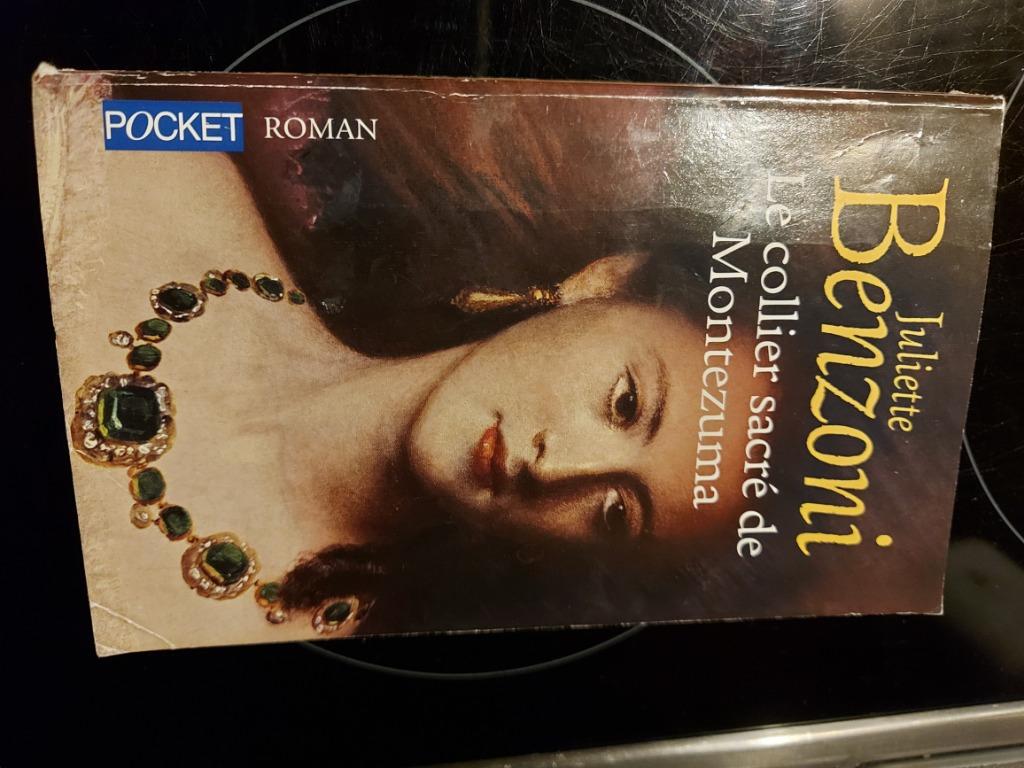 Juliette Benzoni - Le collier sacré de Montezuma, Livres, Enlèvement, Comme neuf, Juliette Benzoni
