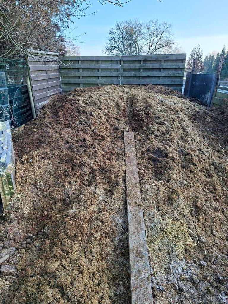 Gratis paardenmest met vlas, Enlèvement ou Envoi