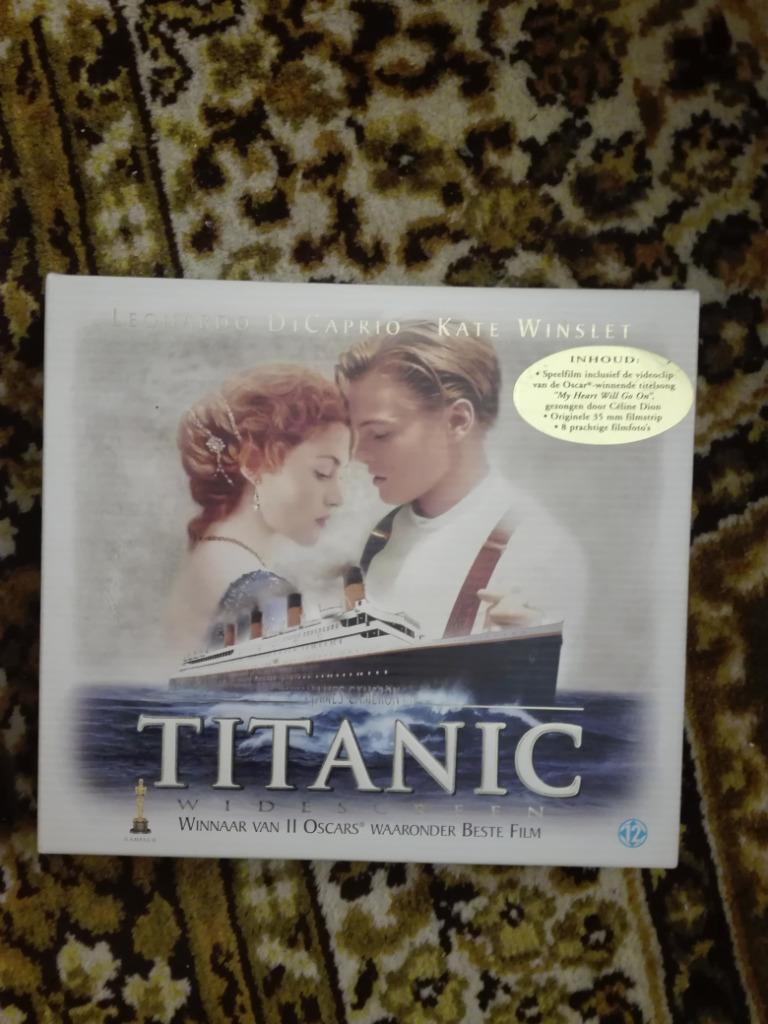 220) Beleef op een veilige manier het avontuur... Titanic, Antiquités & Art, Art | Sculptures & Bois, Enlèvement ou Envoi
