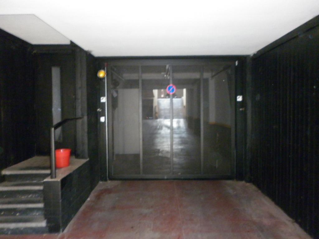 Staanplaats met eigen laadpaal te huur / A'pen centrum, Antwerpen (stad)